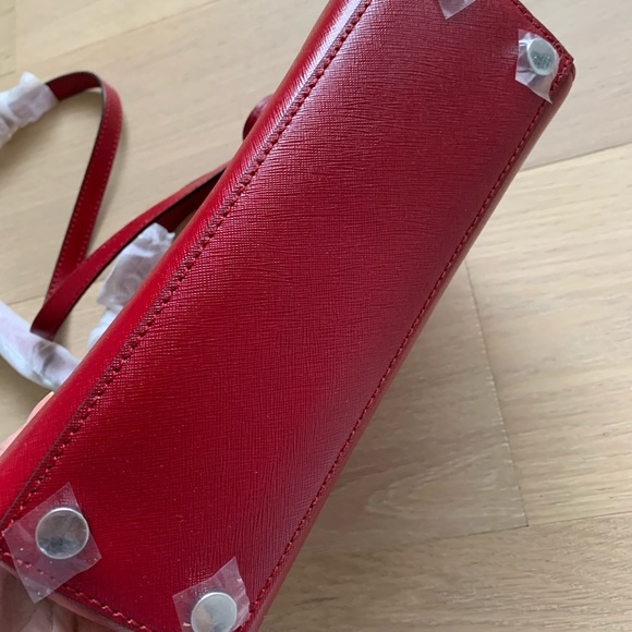 NWT Michael Kors Ava Small Saffiano Leather Crossbody Handbag Purse Cherry Red - Picture 6 of 9